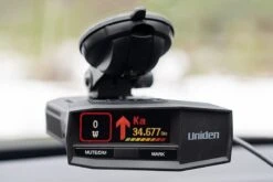 Uniden R8 Radar/Laser Detector -Stinger Audio Store uniden r8 extreme long range radarlaser detector dual antennas arrows gps 389259